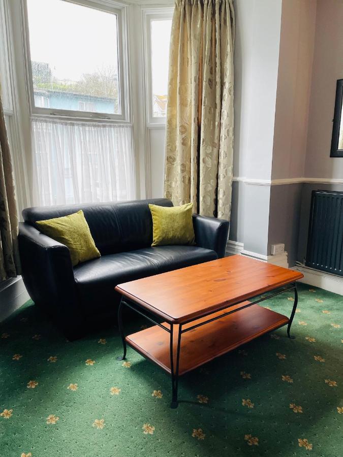 Palm Court B&B Ilfracombe Luaran gambar
