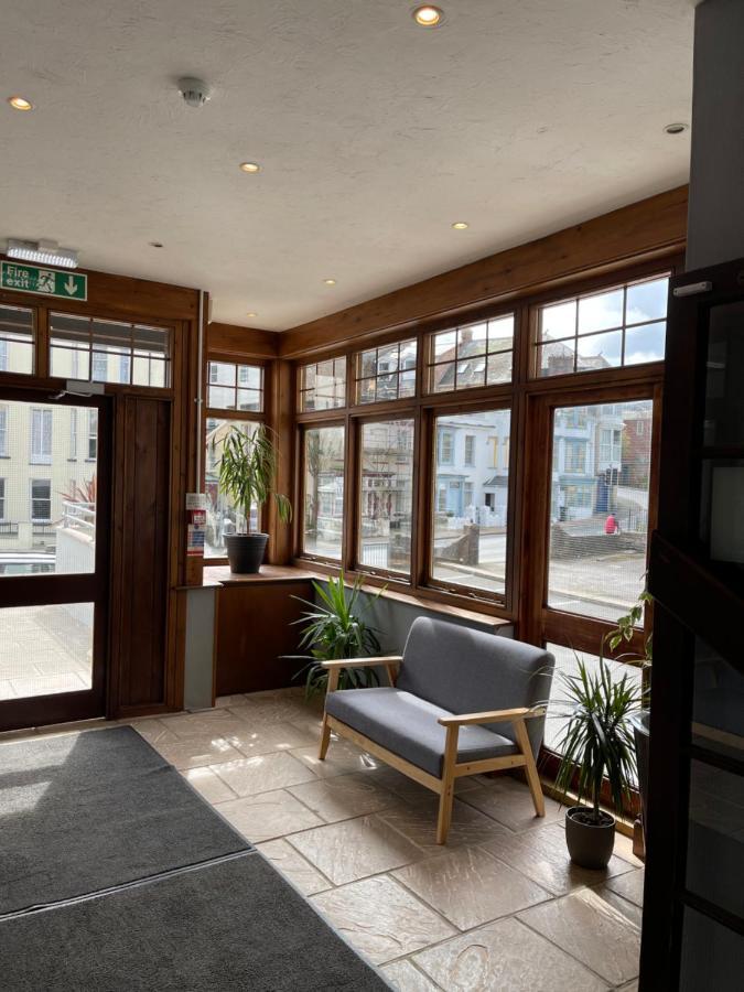 Palm Court B&B Ilfracombe Luaran gambar
